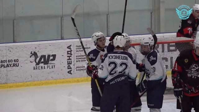 13:15 ХК Новатор – ХК Метеор-лифт | Arena Play Север Тр. смотреть онлайн