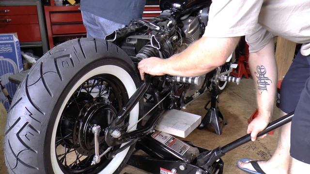 How to lower Honda Shadow VLX 600 Bobber смотреть онлайн