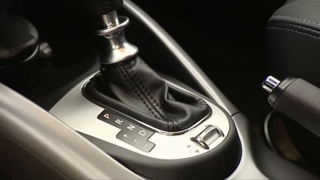 Citroën C-Crosser смотреть онлайн