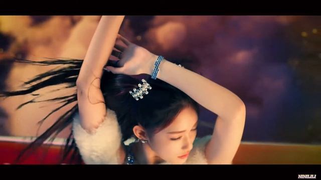 IVE - 'LOVE DIVE', but only LEESEO parts смотреть онлайн