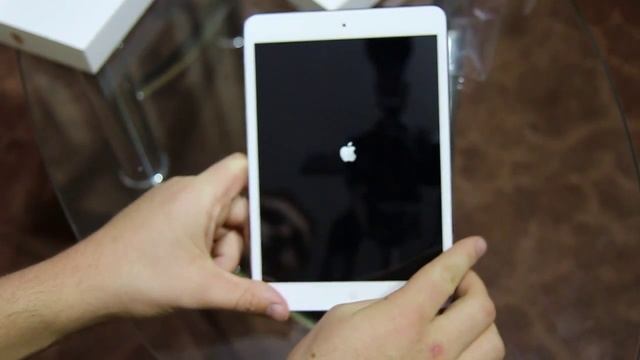 Распаковка iPad Mini (White) смотреть онлайн