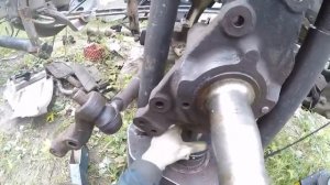 Выпрессовка шкворня поворотного кулака на MERCEDES-BENZ ACTROS