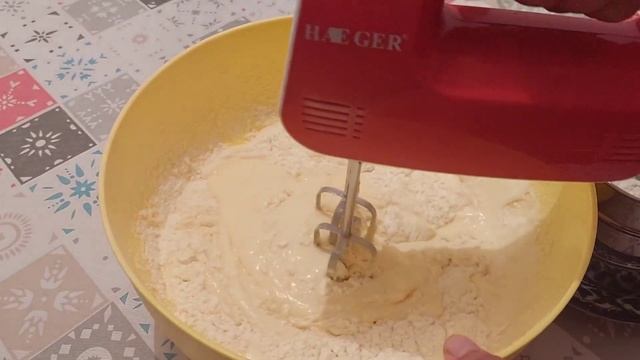 Пирог на скорую руку. Пирог на кефире смотреть онлайн