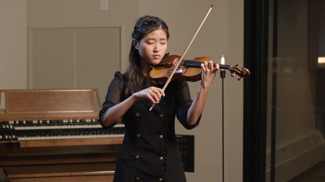 Saint-Saens Violin Concerto No. 3 3rd mvt. - Claire Jisun Kim смотреть онлайн
