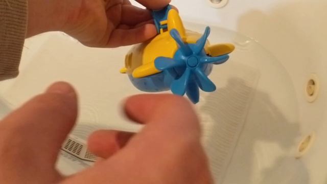 Green Toys Submarine Review смотреть онлайн