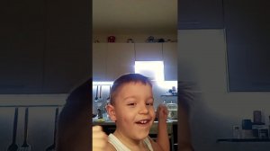 Витя  встретил сереноголового