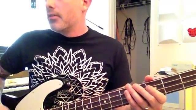 Five Iron Frenzy - Battle Dancing Unicorns bass lesson... смотреть онлайн