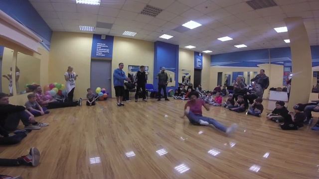 Брейк данс шоу Bboy Minik ESBB|Bboy Amazing Troll Mafia 13|Bgirl Palych|Bboy Venc смотреть онлайн