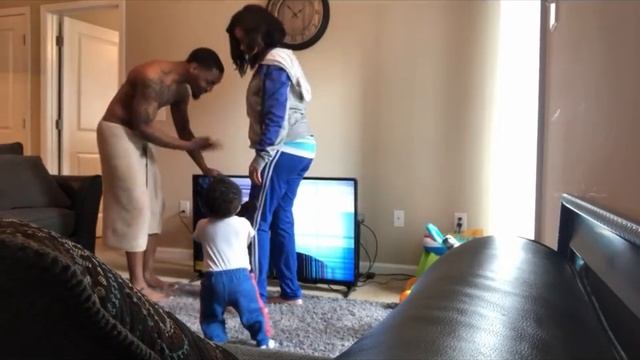 BROKEN TV SCREEN PRANK ON NoLifeShaq (GETS VERY ANGRY) смотреть онлайн