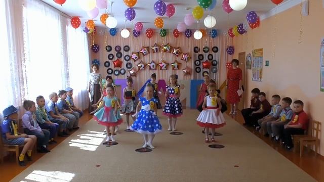 Танцы с выпускного в детском саду «Стиляги» смотреть онлайн