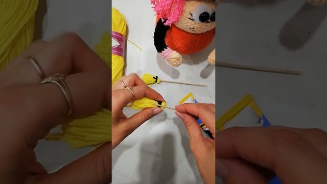 Как сделать метлу для ведьмочки на Хеллоуин смотреть онлайн