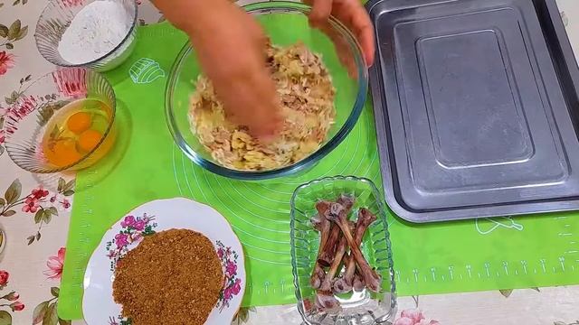 ЭТО ПРОСТО БОМБА!!!! Хрустящие куриные крокеты на косточке сыром!!! Chicken croguettes смотреть онлайн