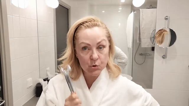 ДЕВОЧКИ ЗА СОРОК секреты массажа лица дома и Ageless смотреть онлайн
