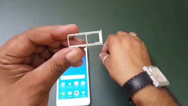 How To Insert Sim Card & Memory Card in oppo A37 /F1/F1 Plus смотреть онлайн