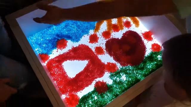Красим рис для игр в световой песочнице смотреть онлайн