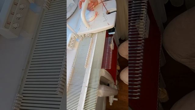 Джемпер Поло на вязальной машине смотреть онлайн