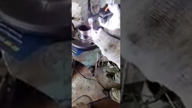 Сварка в среде аргона корневого шва фланца для ИТП. Второй шов mig сваркой(полуавтомат) смотреть онлайн