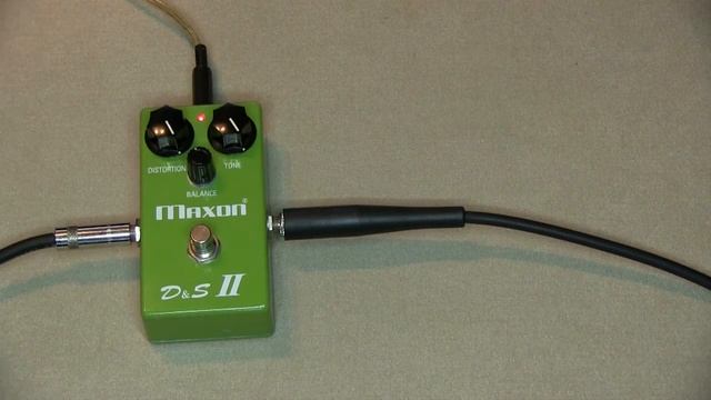 Maxon D&S II Distortion And Sustainer ( Review ) Guitar Pedals