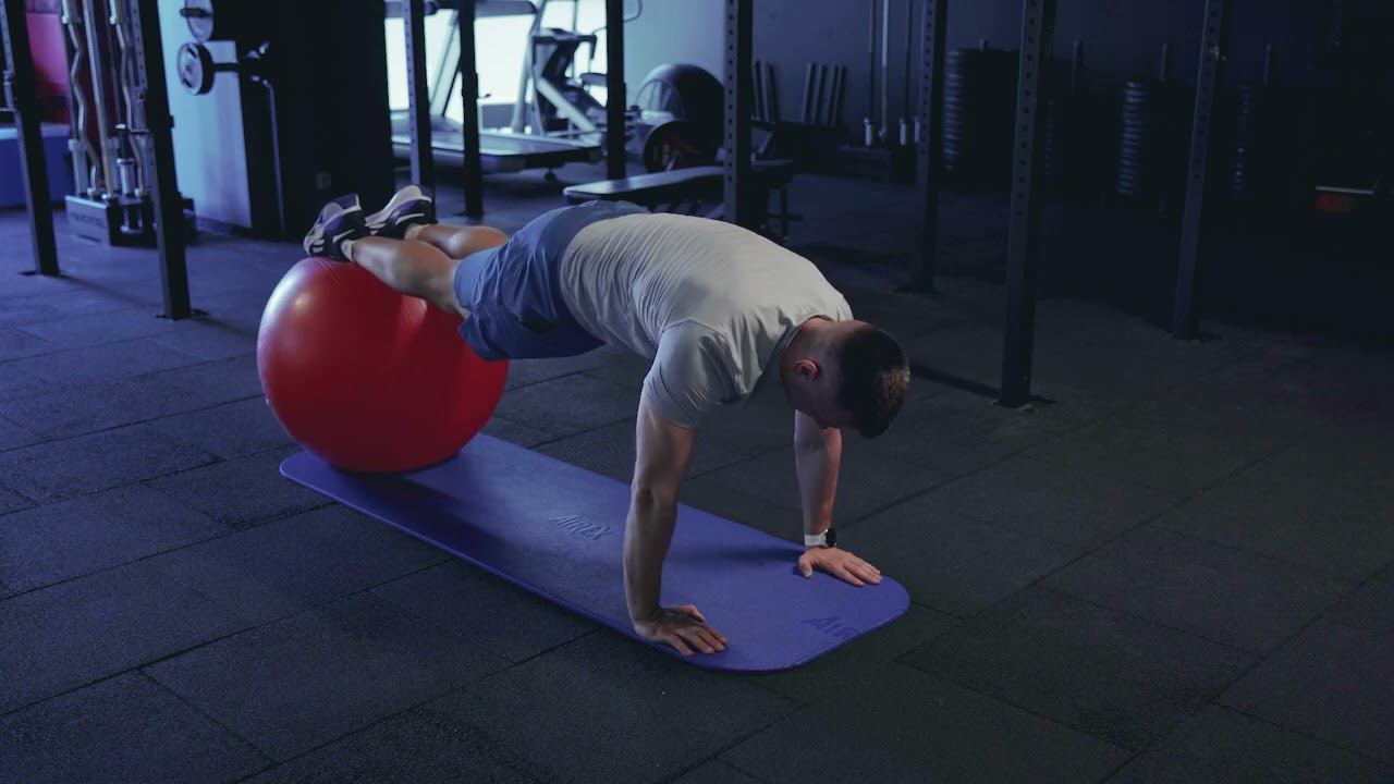 Планка с ногами на фитболе/ Leg fitball elevated plank смотреть онлайн