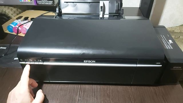 Принтер Epson L805. Распаковка. Обзор. Настройка. Подключение к сети Wi-Fi в компьютере. Печать. смотреть онлайн