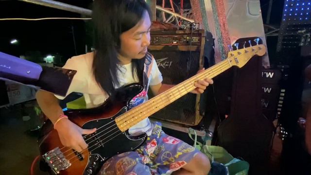 เบสตัวใหม่ ประจำการสาวน้อยเพชรบ้านแพง Fender Deluxe Active Jazz Bass V смотреть онлайн