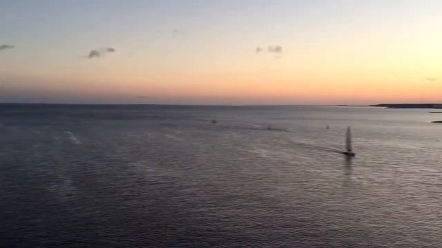 Санкт-Петербург, вид на Финский залив с Яхтенного моста смотреть онлайн