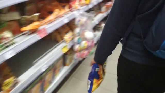 Бич закупка для бомжа за 100 рублей на всю неделю! смотреть онлайн