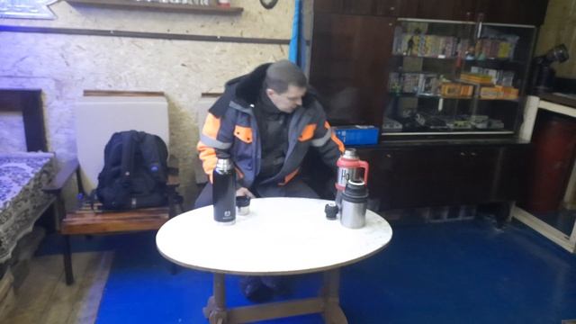 Термос "АрктикА" бытовой, вакуумный с ситечком 1200мл. смотреть онлайн