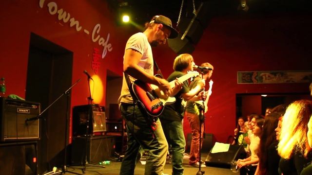 Дельфины - Пьяные танцы (Казань, 25.09.2014) смотреть онлайн