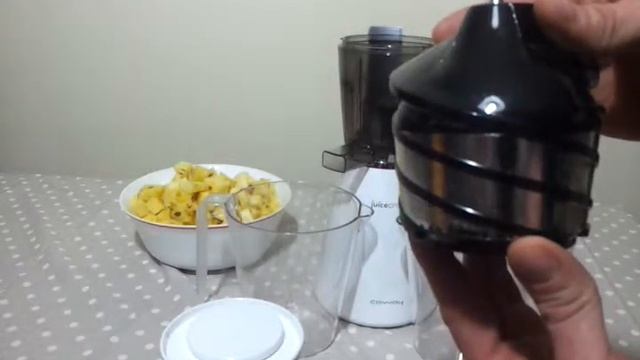 Il Montaggio dei componenti dell'estrattore di succo juicepresso jp03 di Coway смотреть онлайн