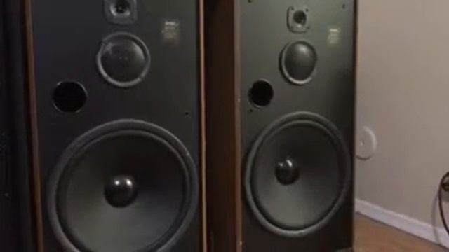 Testing Jensen JHS 1533 floor speakers смотреть онлайн