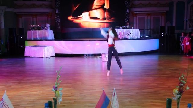 "Step Variations" (Chan Valeria) смотреть онлайн