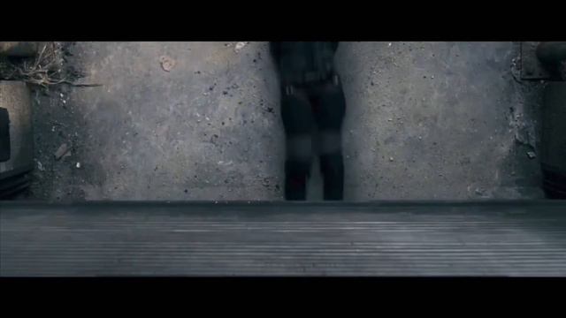 Resident Evil - Alice - Bring Me To Life смотреть онлайн