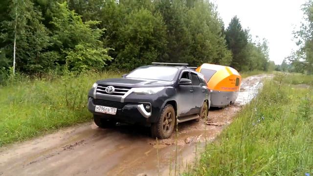 Кемпер Грани преодоление луж и ям. Camper Grani offroad adventure смотреть онлайн