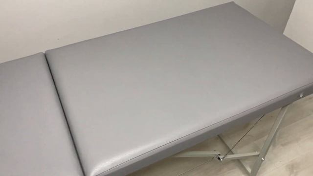 Кушетка (массажный стол) бледно-серая