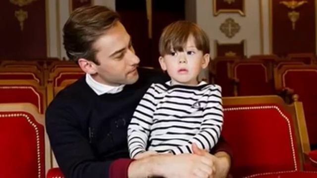 КОРОЛЕВА РАССКАЗАЛА ВСЮ ПРАВДУ О СЫНЕ ФРИСКЕ! смотреть онлайн