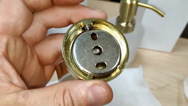 Timo Saona 13039/17 Дозатор жидкого мыла ( матовое золото) смотреть онлайн