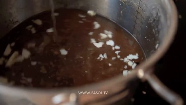 Суп с соевыми ростками и говядиной (Phở bò tái) смотреть онлайн