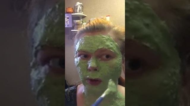 Домашняя маска для кожи лица из одуванчиков + массаж лица в конце процедуры смотреть онлайн