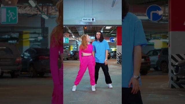 Танец волосами! У кого круче? смотреть онлайн