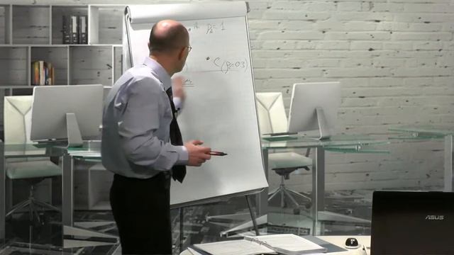 Лекция 80: Последовательные игры. Влияние числа игроков на исход игры. Обратная индукция смотреть онлайн