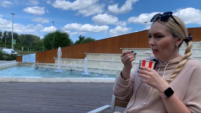 Влог/Гуляем возле ТЦ Мега смотреть онлайн