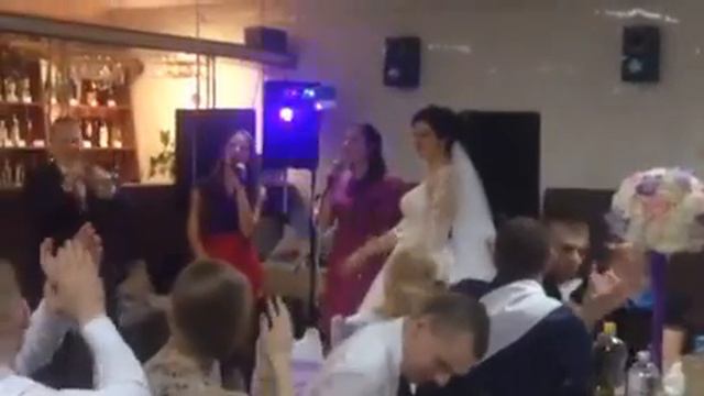 Исполнение песни для сестры:) очень красиво смотреть онлайн
