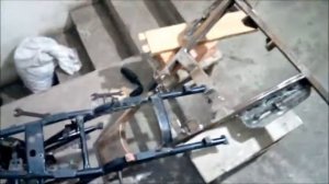 Разборка и грунтовка мопеда.