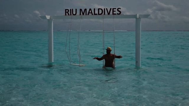 RIU ATOLL MALDIVAS | RESORT ⎮PROBAMOS EL COCO смотреть онлайн