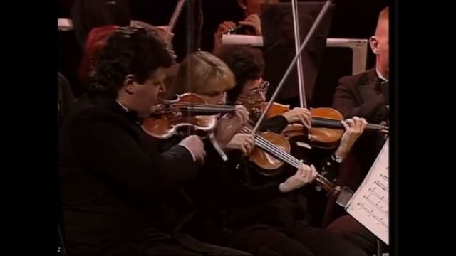 Victor Borge - Dance of the Comedians (1996) смотреть онлайн