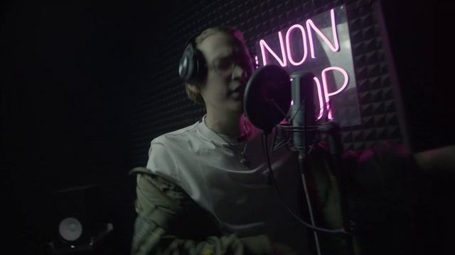 LEØN - S class Студийная сессия (Демка) смотреть онлайн