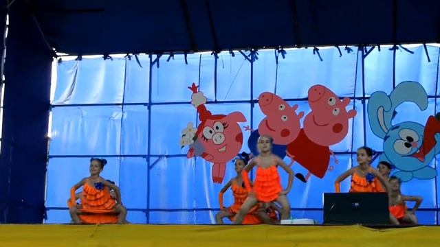 Народный коллектив бального танца "Шарм". День защиты детей. 1 июня. Веселое настроение смотреть онлайн