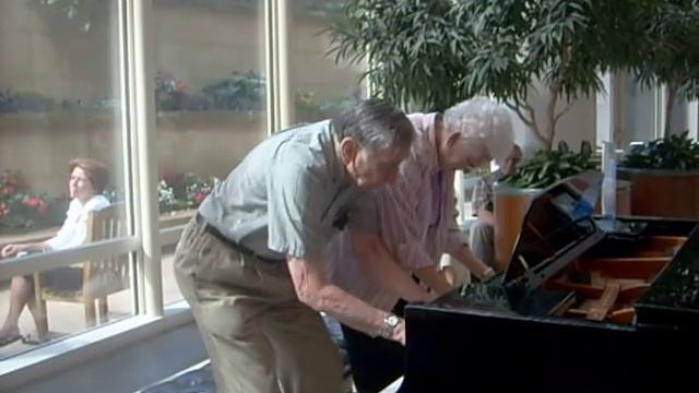 Mayo Clinic Atrium Piano, Charming Older Couple...