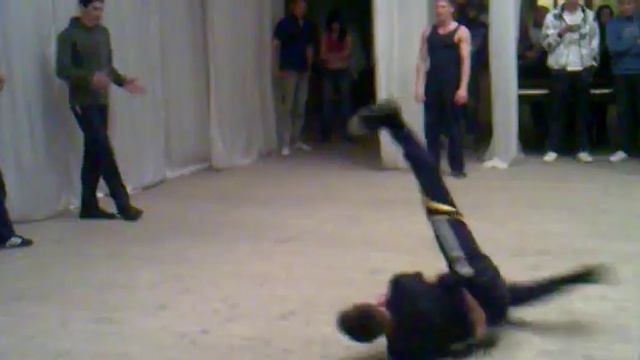 OUT-DANCE.mp4 смотреть онлайн